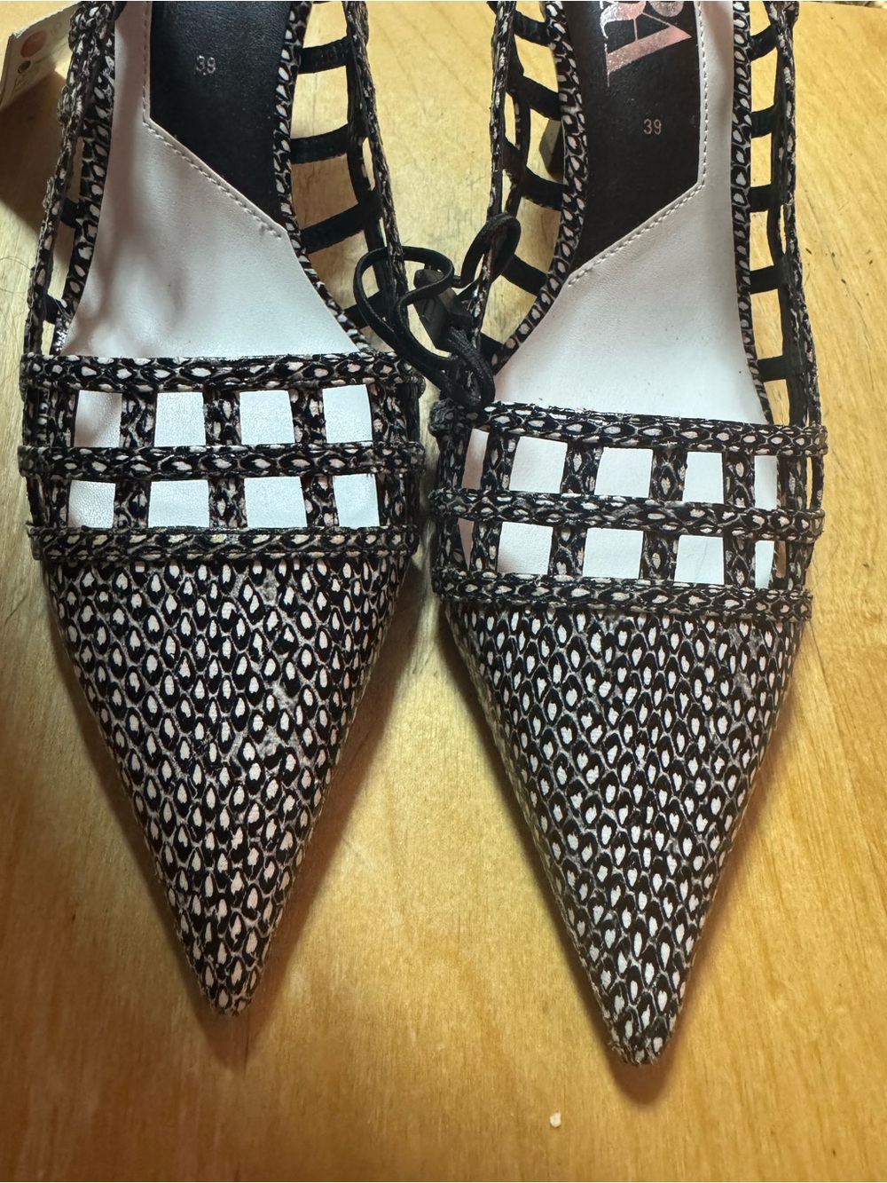 NEW ZARA Openwork Slingback pointed toe heels